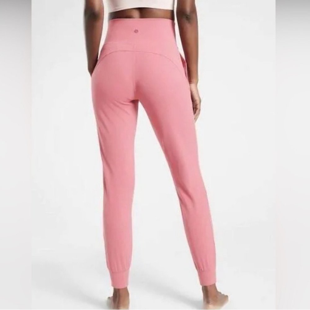 Athleta Women's Salutation Jogger in Light Pink size SP comfortable soft pockets - Picture 2 of 16